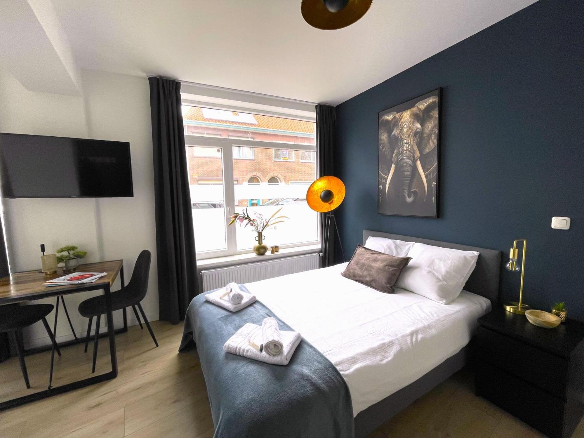 B&K Urban City Suites Tilburgo Exterior foto